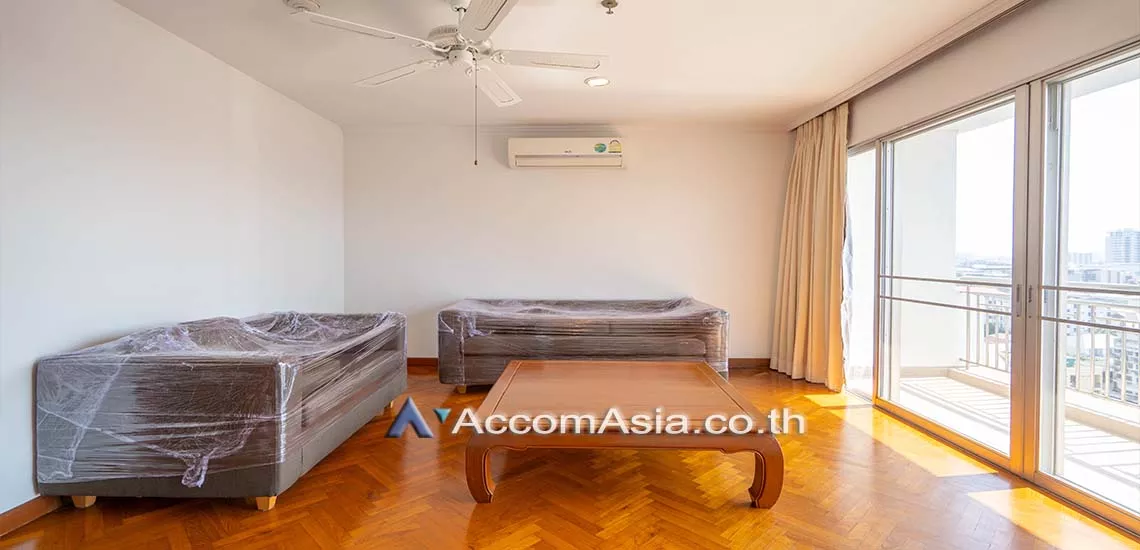 unitPet friendly |  3 Bedrooms  Apartment For Rent in Sathorn, Bangkok  near BRT Technic Krungthep (27744)