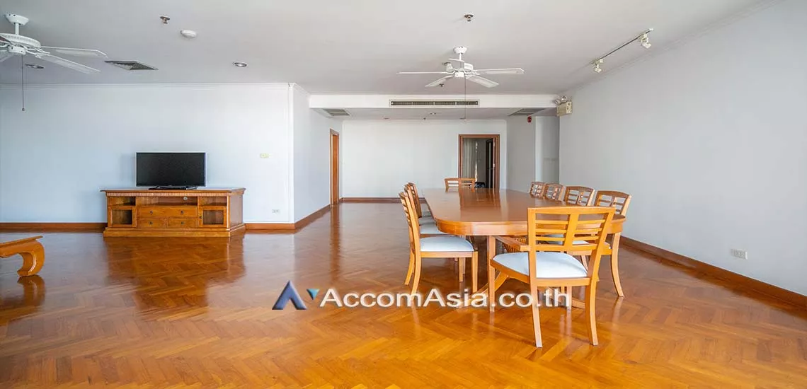 unitPet friendly |  3 Bedrooms  Apartment For Rent in Sathorn, Bangkok  near BRT Technic Krungthep (27744)