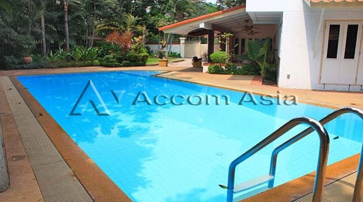 unitHome Office, Private Swimming Pool |  4 Bedrooms  House For Rent in Sukhumvit, Bangkok  near BTS Phrom Phong (9015501)