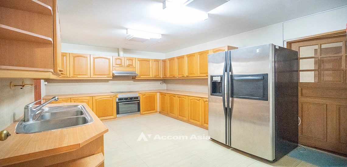 5  3 br Apartment For Rent in Ploenchit ,Bangkok BTS Ratchadamri at Bangkok Cable 27759