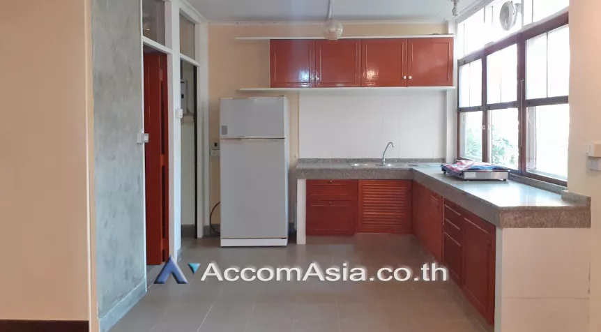 unitPet friendly |  2 Bedrooms  House For Rent & Sale in Sukhumvit, Bangkok  near BTS Phrom Phong (9015601)