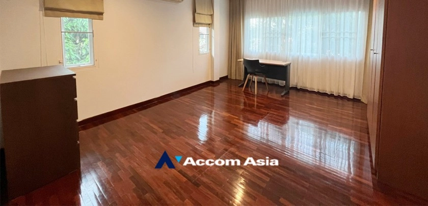 8  4 br House for rent and sale in Pattanakarn ,Bangkok BTS On Nut at Panya Pattanakarn Village 47790