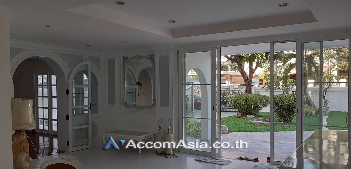 4  3 br House For Rent in Pattanakarn ,Bangkok BTS On Nut at Panya Pattanakarn Village 47795