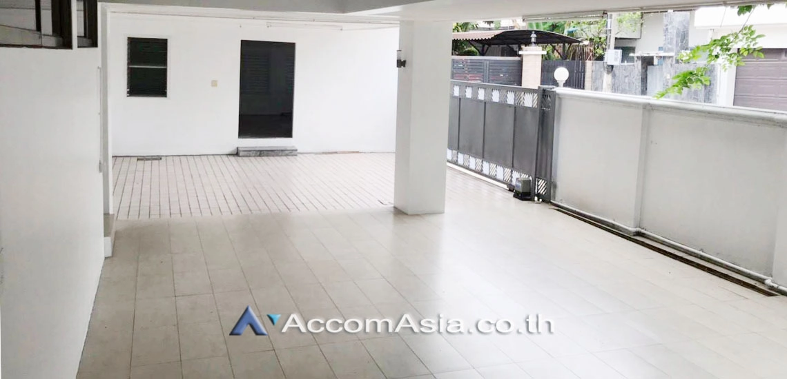 21  3 br House for rent and sale in Pattanakarn ,Bangkok BTS On Nut at Panya Pattanakarn Village 47799