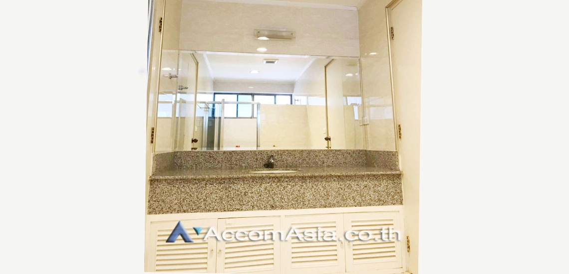 24  3 br House for rent and sale in Pattanakarn ,Bangkok BTS On Nut at Panya Pattanakarn Village 47799