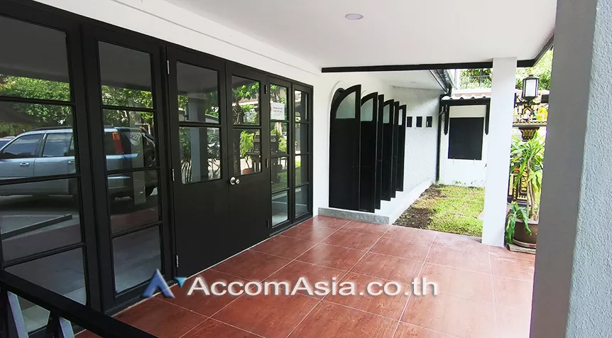 Home Office |  2 Bedrooms  House For Rent in Sukhumvit, Bangkok  near BTS Phrom Phong (3002501)