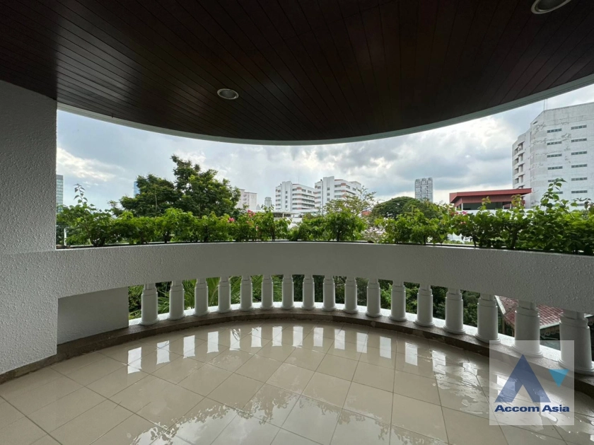 9  4 br Apartment For Rent in Sathorn ,Bangkok BTS Chong Nonsi at Kid Friendly Place Short Walk to Nang Linchi Road 1005503