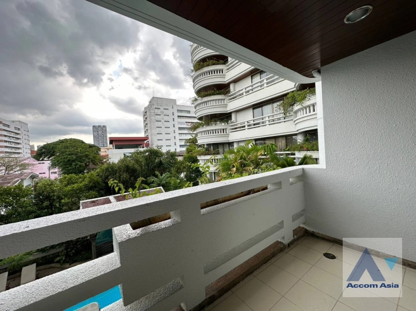 11  4 br Apartment For Rent in Sathorn ,Bangkok BTS Chong Nonsi at Kid Friendly Place Short Walk to Nang Linchi Road 1005503