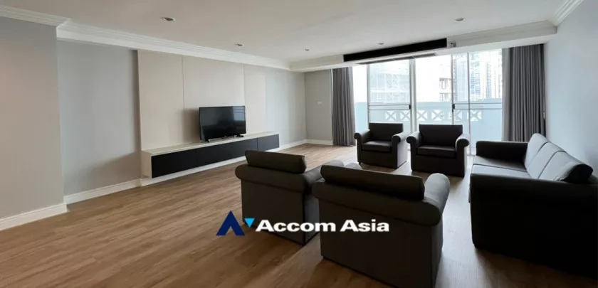  2  4 br Apartment For Rent in Sukhumvit ,Bangkok BTS Asok - MRT Sukhumvit at Newly renovated modern style living place 1001601