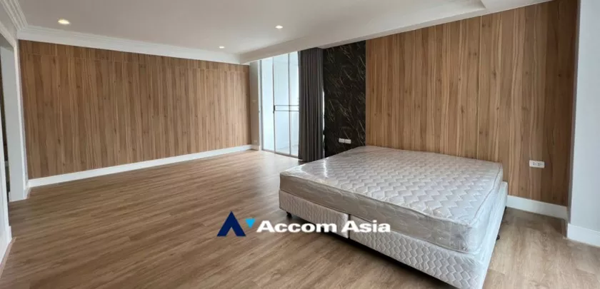 4  4 br Apartment For Rent in Sukhumvit ,Bangkok BTS Asok - MRT Sukhumvit at Newly renovated modern style living place 1001601