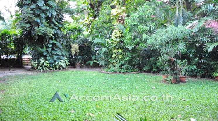 29  4 br House For Rent in Sukhumvit ,Bangkok BTS Ekkamai at Private Greenery Compound 98082