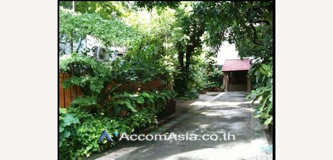 36  4 br House For Rent in Sukhumvit ,Bangkok BTS Ekkamai at Private Greenery Compound 98082