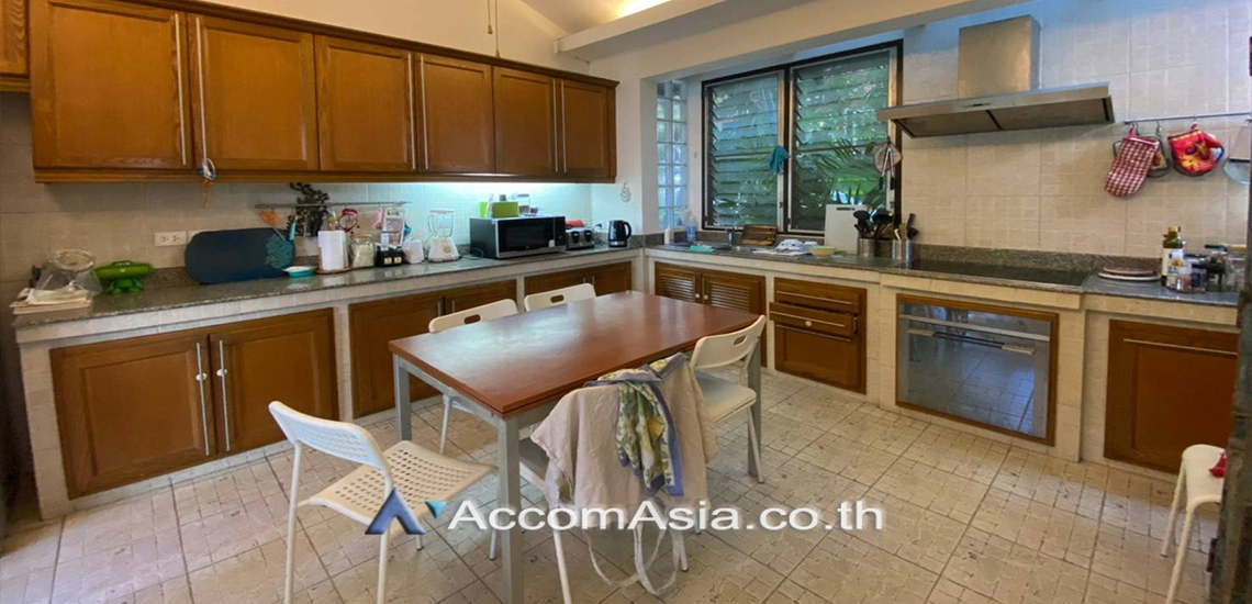 18  4 br House For Rent in Sukhumvit ,Bangkok BTS Ekkamai at Private Greenery Compound 98082