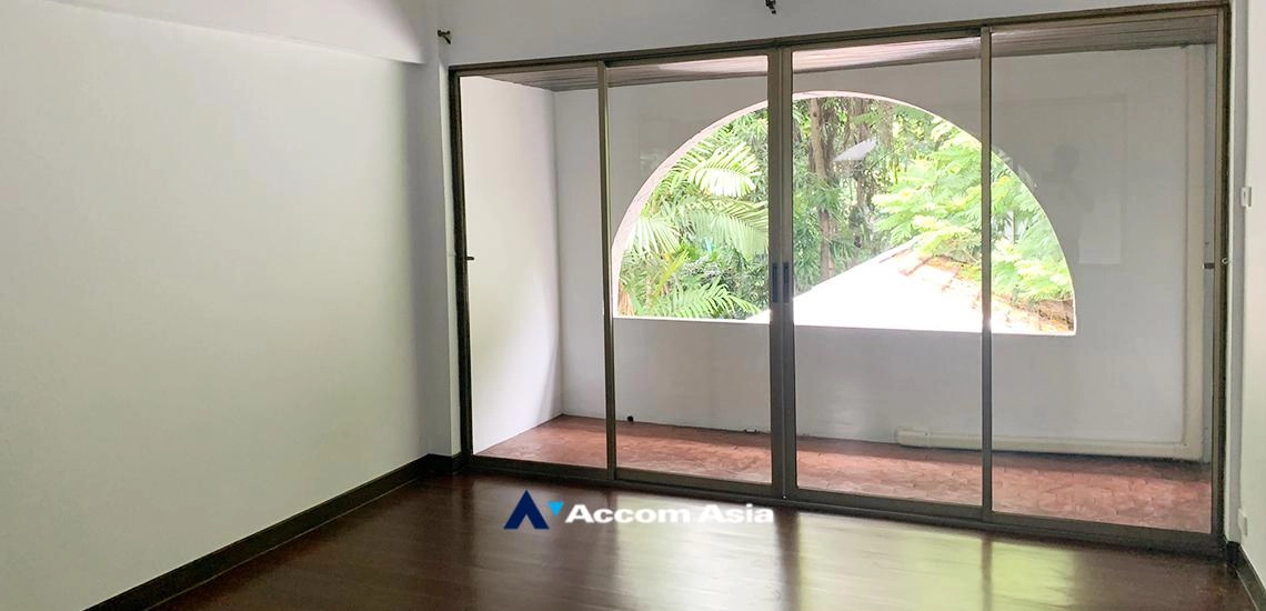 12  4 br House For Rent in Sukhumvit ,Bangkok BTS Ekkamai at Private Greenery Compound 98082