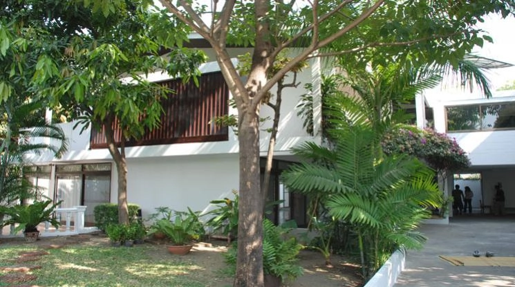 unitHome Office, Private Swimming Pool |  4 Bedrooms  House For Rent & Sale in Sukhumvit, Bangkok  near BTS Thong Lo (98084)