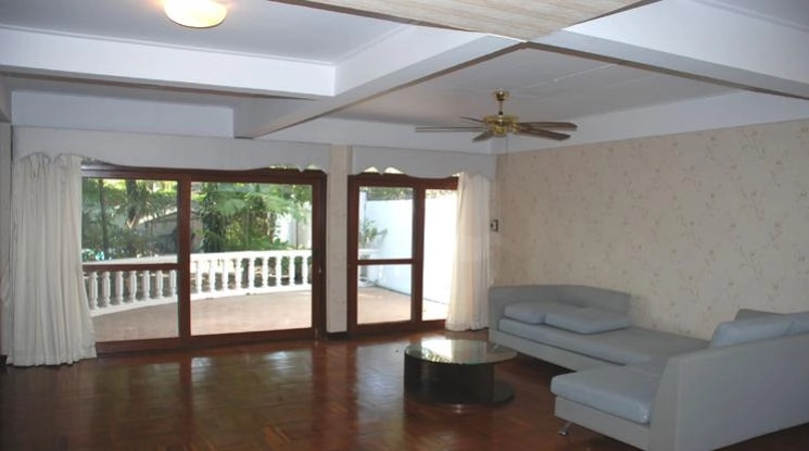 7  4 br House for rent and sale in Sukhumvit ,Bangkok BTS Thong Lo 98084