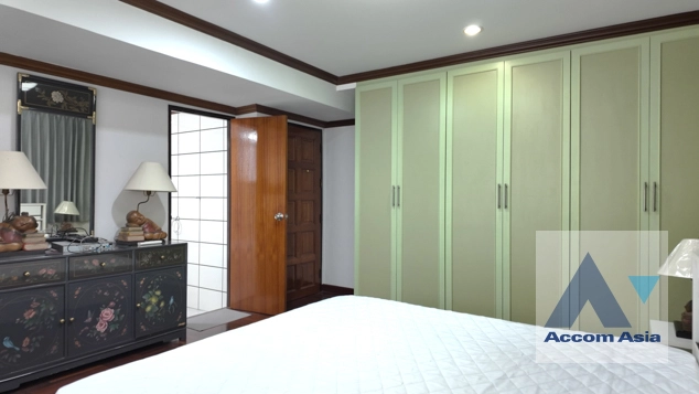 12  4 br House For Rent in Sukhumvit ,Bangkok BTS Phrom Phong 11007401