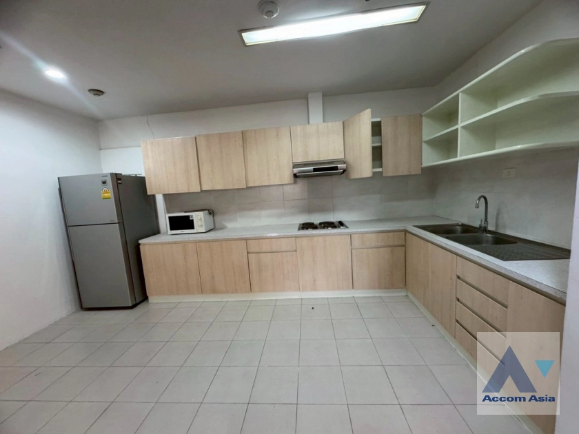 10  2 br Condominium For Rent in Sukhumvit ,Bangkok BTS Phrom Phong at Baan Suan Petch 28195