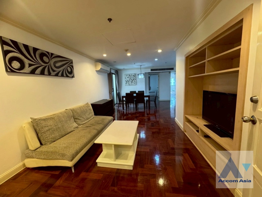  Baan Suan Petch Condominium  2 Bedroom for Rent BTS Phrom Phong in Sukhumvit Bangkok