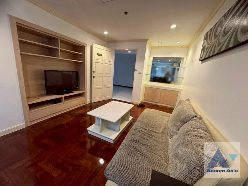 unit 2 Bedrooms  Condominium For Rent in Sukhumvit, Bangkok  near BTS Phrom Phong (28195)