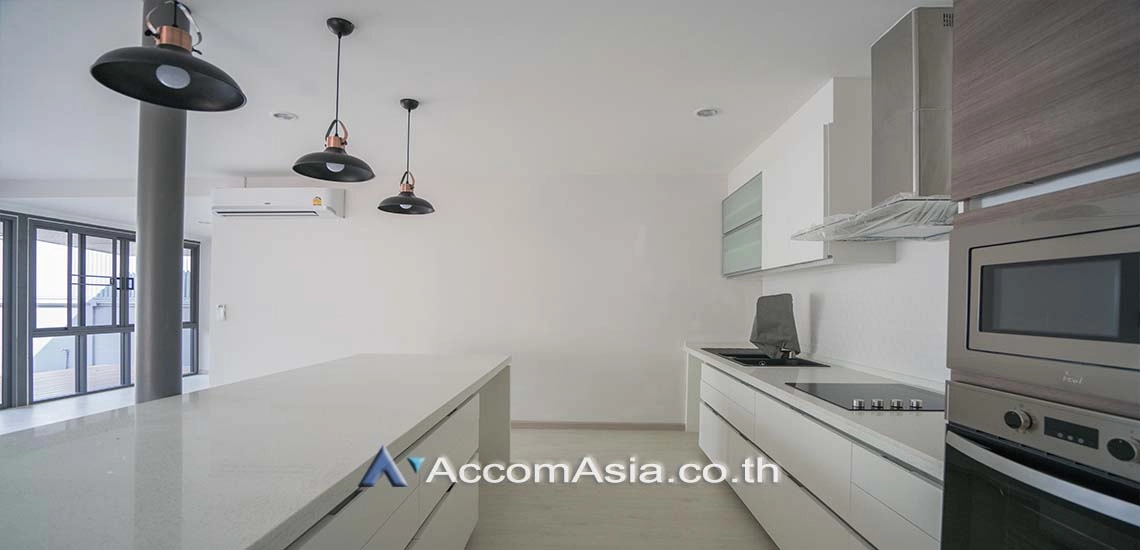 unitHome Office, Private Swimming Pool, Pet friendly |  4 Bedrooms  House For Rent & Sale in Sukhumvit, Bangkok  near BTS Phrom Phong (10003201)