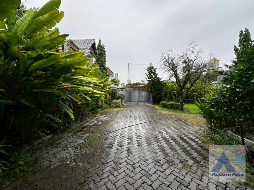 18  4 br House for rent and sale in Sukhumvit ,Bangkok BTS Phrom Phong 10003201