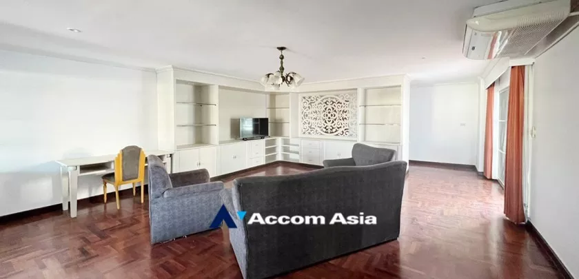 Big Balcony |  Regent On The Park 3 Condominium  3 Bedroom for Rent BTS Phrom Phong in Sukhumvit Bangkok