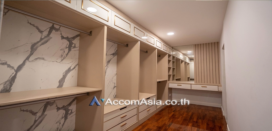 17  3 br Townhouse For Rent in Sukhumvit ,Bangkok MRT Phetchaburi at Natural Place 12001701