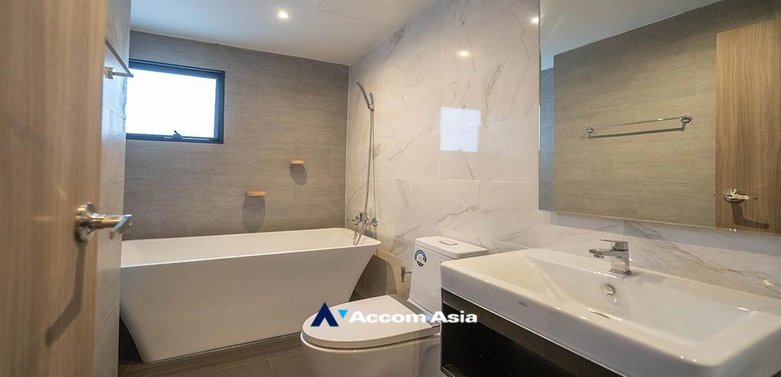 18  3 br Apartment For Rent in Sukhumvit ,Bangkok BTS Asok - MRT Sukhumvit at Contemporary Mansion 1005601