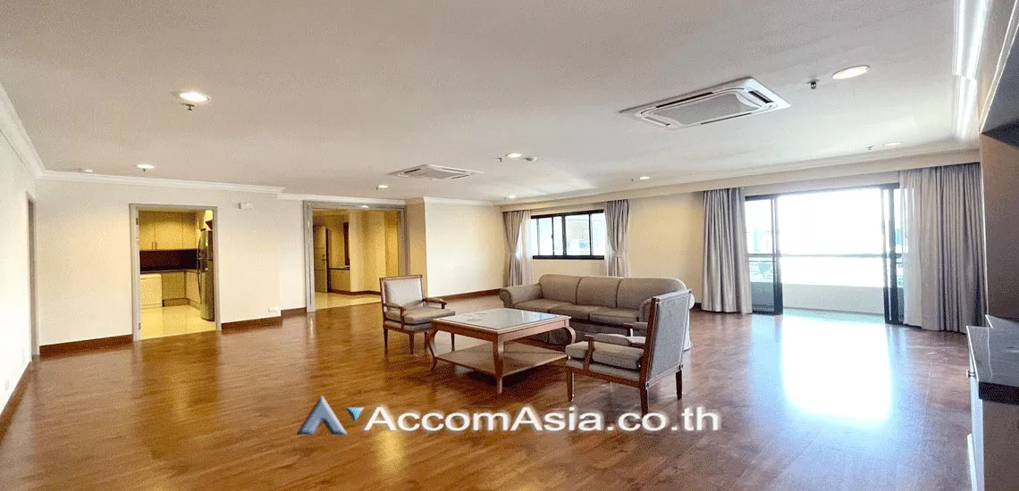 unitPet friendly |  3 Bedrooms  Apartment For Rent in Sukhumvit, Bangkok  near BTS Asok - MRT Sukhumvit (18695)