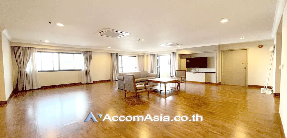 unitPet friendly |  3 Bedrooms  Apartment For Rent in Sukhumvit, Bangkok  near BTS Asok - MRT Sukhumvit (18695)
