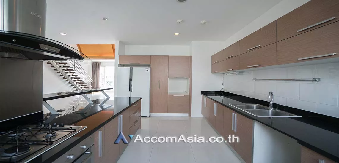 unitDuplex Condo, Penthouse |  4 Bedrooms  Apartment For Rent in Sukhumvit, Bangkok  near BTS Asok - MRT Sukhumvit (18700)