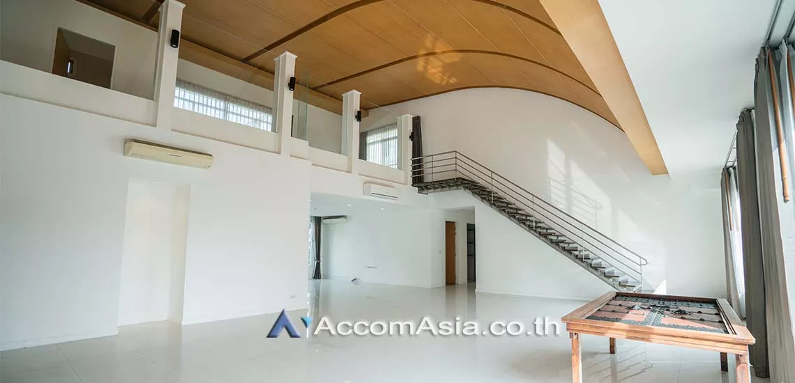unitDuplex Condo, Penthouse |  4 Bedrooms  Apartment For Rent in Sukhumvit, Bangkok  near BTS Asok - MRT Sukhumvit (18700)