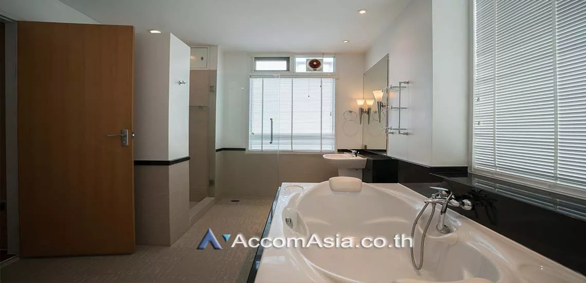 11  4 br Apartment For Rent in Sukhumvit ,Bangkok BTS Asok - MRT Sukhumvit at Privacy of Living 18700