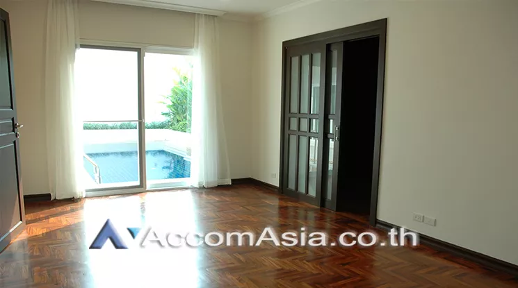  1  4 br House For Rent in Sukhumvit ,Bangkok BTS Thong Lo at Exclusive family compound 58761