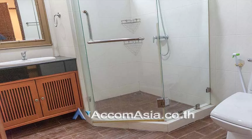 11  4 br House For Rent in Sukhumvit ,Bangkok BTS Thong Lo at Exclusive family compound 58763