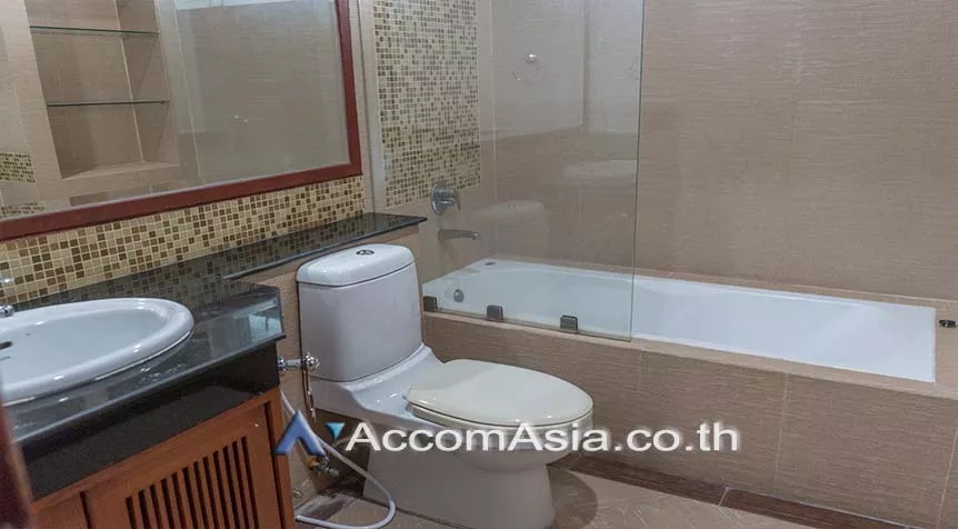 12  4 br House For Rent in Sukhumvit ,Bangkok BTS Thong Lo at Exclusive family compound 58763