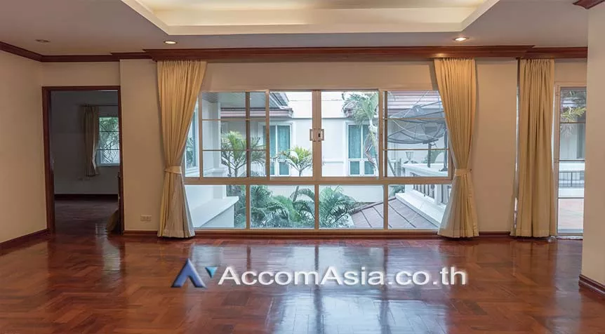17  4 br House For Rent in Sukhumvit ,Bangkok BTS Thong Lo at Exclusive family compound 58763