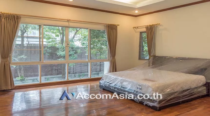 19  4 br House For Rent in Sukhumvit ,Bangkok BTS Thong Lo at Exclusive family compound 58763