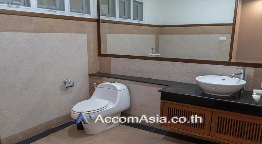 8  4 br House For Rent in Sukhumvit ,Bangkok BTS Thong Lo at Exclusive family compound 58763