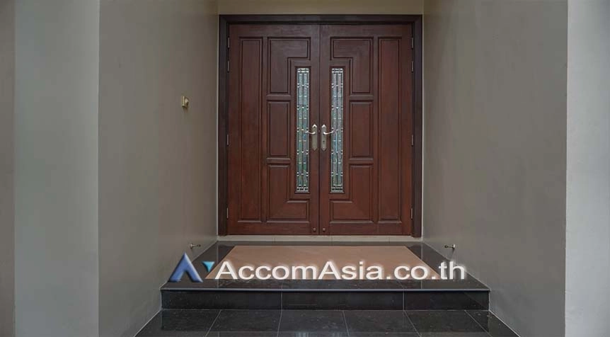 8  4 br House For Rent in Sukhumvit ,Bangkok BTS Thong Lo at Exclusive family compound 58764