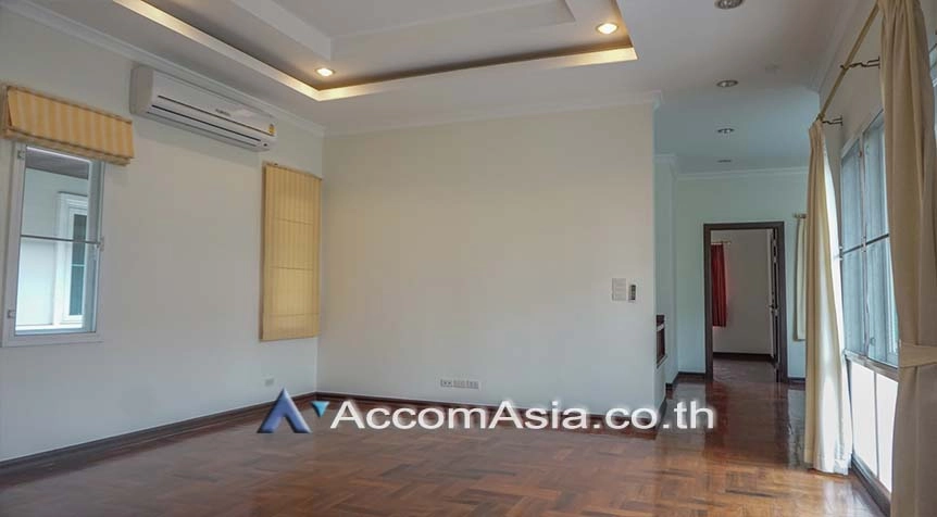 Private Swimming Pool |  4 Bedrooms  House For Rent in Sukhumvit, Bangkok  near BTS Thong Lo (58764)