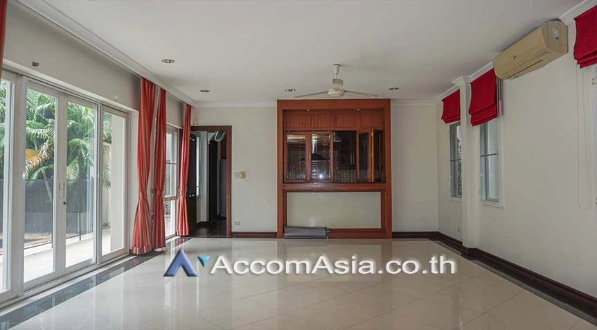 unitPrivate Swimming Pool |  4 Bedrooms  House For Rent in Sukhumvit, Bangkok  near BTS Thong Lo (58764)