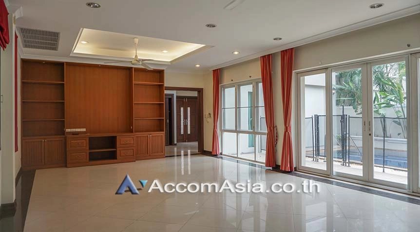  2  4 br House For Rent in Sukhumvit ,Bangkok BTS Thong Lo at Exclusive family compound 58764
