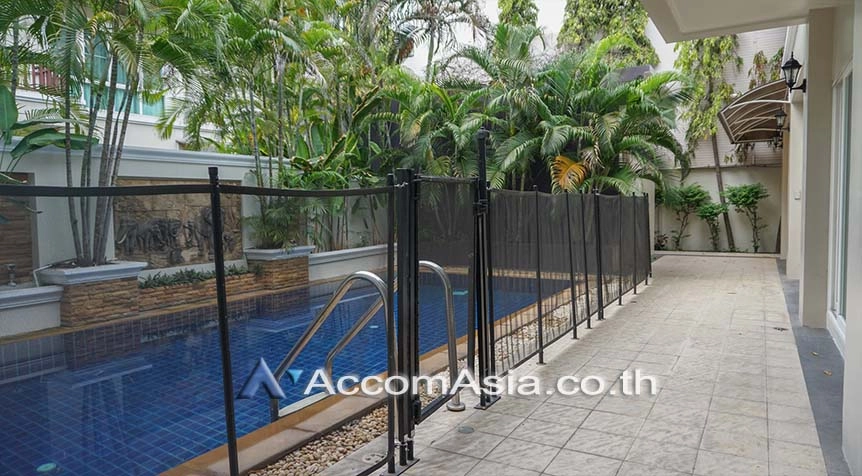 13  4 br House For Rent in Sukhumvit ,Bangkok BTS Thong Lo at Exclusive family compound 58764