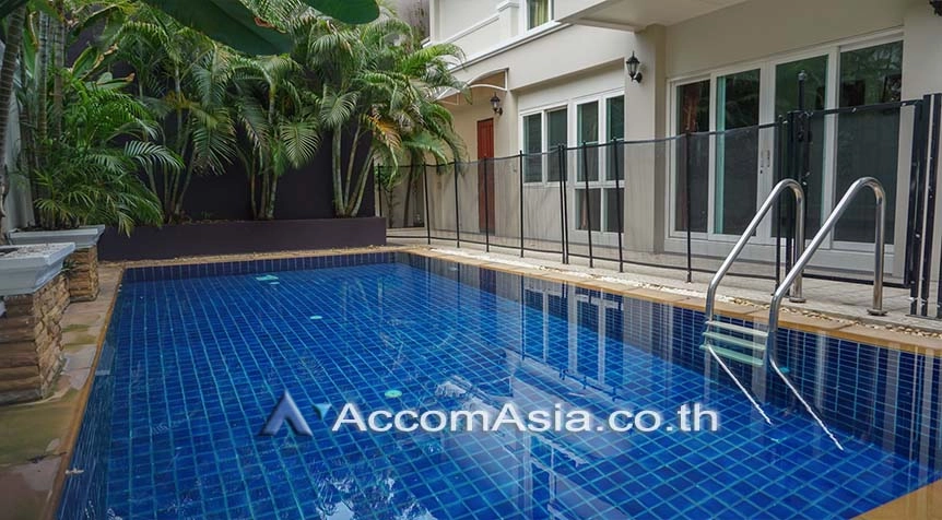 14  4 br House For Rent in Sukhumvit ,Bangkok BTS Thong Lo at Exclusive family compound 58764