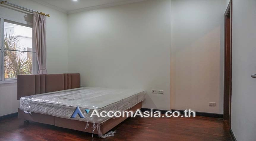 6  4 br House For Rent in Sukhumvit ,Bangkok BTS Thong Lo at Exclusive family compound 58764
