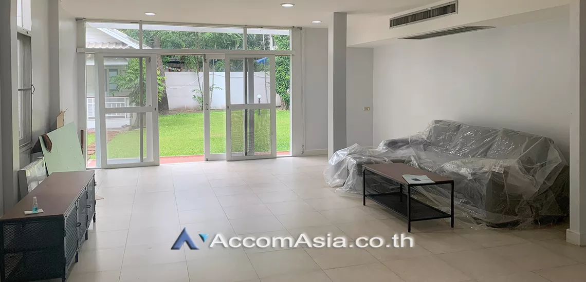  2  3 br House For Rent in Phaholyothin ,Bangkok BTS Ari 48765