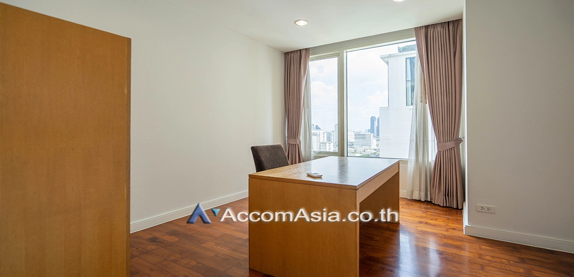 4  3 br Apartment For Rent in Sukhumvit ,Bangkok BTS Phrom Phong at High-Rise Residence Unit Size from 197 Sqm, Ideal for Families 18792