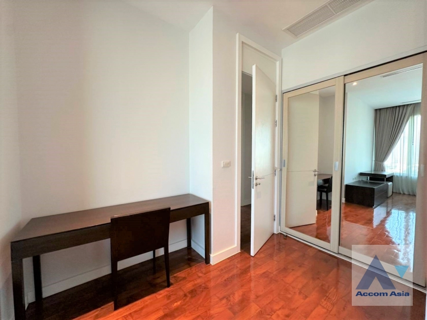 25  4 br Apartment For Rent in Sukhumvit ,Bangkok BTS Phrom Phong at High-Rise Residence Unit Size from 197 Sqm, Ideal for Families 28797